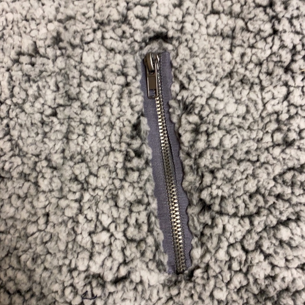 Vest - Picture 4 of 6